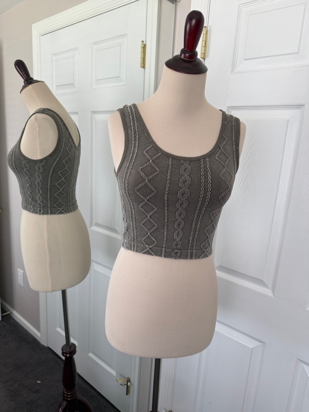 BKE Textured Brami Washed Crocodile Double Scoop Neck Tank Top Size XS/S
